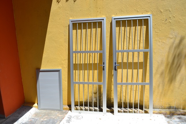 FOTOS GRADES ALUMAC/GRADES PARA PORTA DE APARTAMENTO