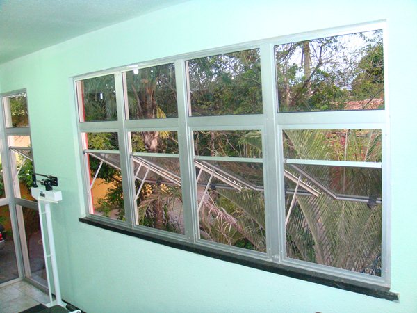 JANELA ESCRIT�RIO ALUMAC