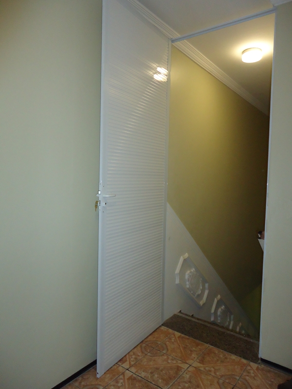 PORTA ALUMINIO BRANCA PARA QUARTO