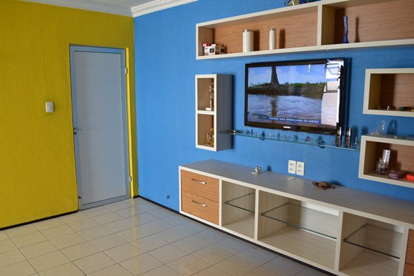 PORTA EM ALUMINIO E PVC