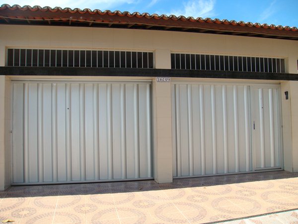 PORT�ES PARA GARAGENS PARALELAS
