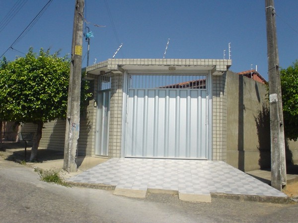 PORT�O  E  PORTA AO LADO